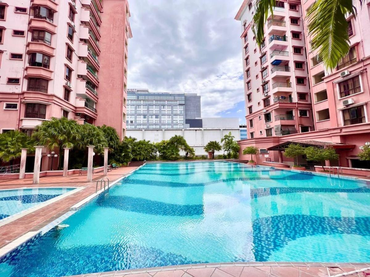 Marina Court Vacation Home 3 Bedrooms - Kota Kinabalu Exterior foto